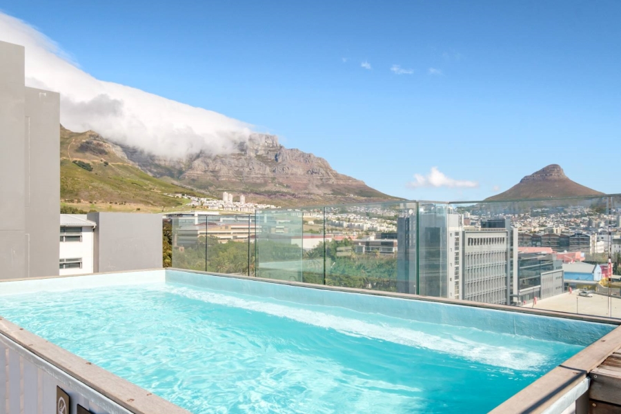 1 Bedroom Property for Sale in Woodstock Western Cape